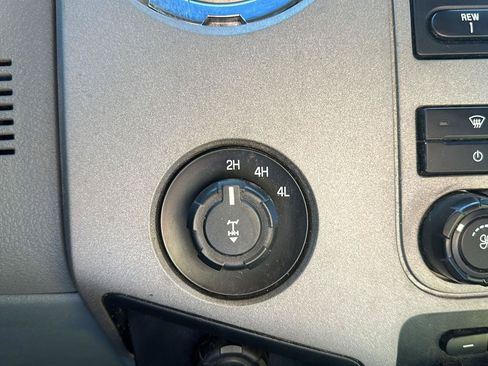 Used 2013 Ford F350 XLT w/ XLT Value Pkg AWD/4WD image 16