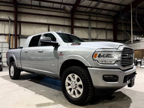 Used 2021 RAM 2500 Laramie AWD/4WD image 1