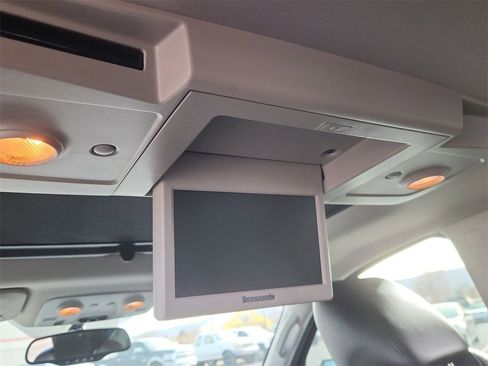 Used 2011 GMC Acadia SLT w/ LPO, 'HIT The Road' Package image 13