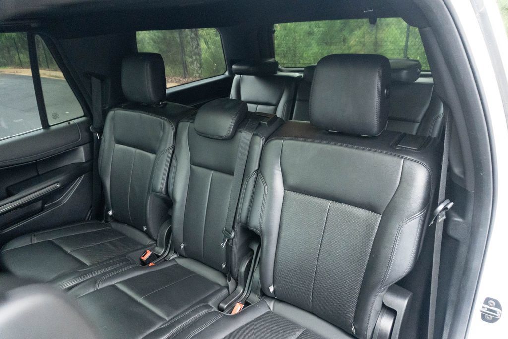 Used 2020 Ford Expedition XLT w/ Equipment Group 202A RWD image 19