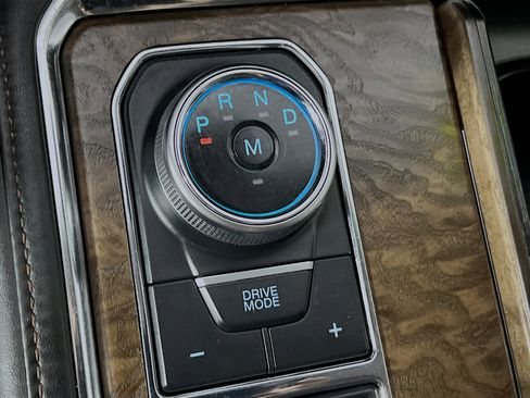 Used 2020 Ford Expedition Platinum RWD image 24