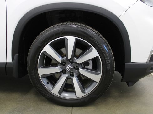 Used 2023 Honda Pilot Elite image 5
