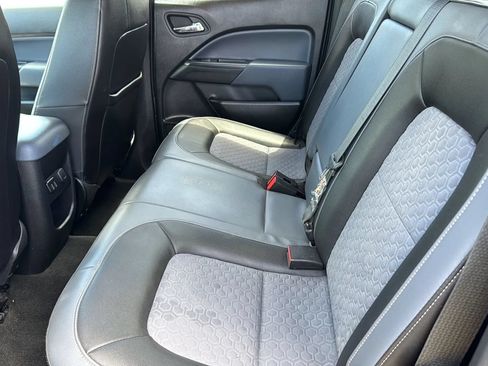 Used 2016 Chevrolet Colorado Z71 AWD/4WD image 10