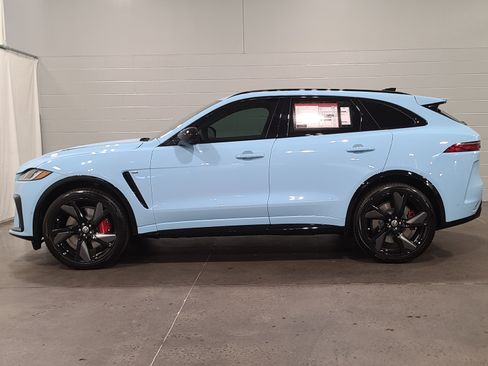 New 2026 Jaguar F-PACE SVR 575 Edition image 7