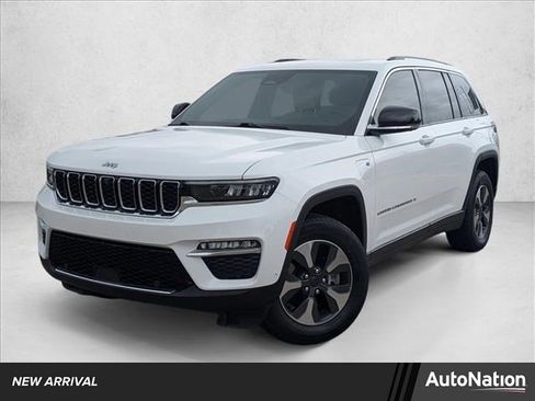 Used 2022 Jeep Grand Cherokee Limited 4xe w/ Luxury Tech Group II AWD/4WD image 1