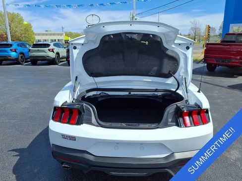 Used 2024 Ford Mustang Premium image 20