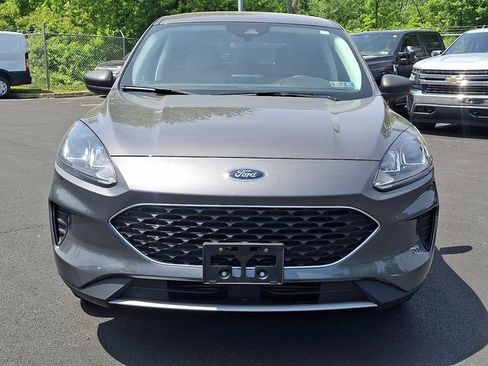 Certified 2022 Ford Escape SE w/ Convenience Package AWD/4WD image 3