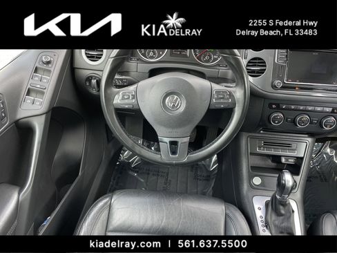 Used 2017 Volkswagen Tiguan Sport image 12