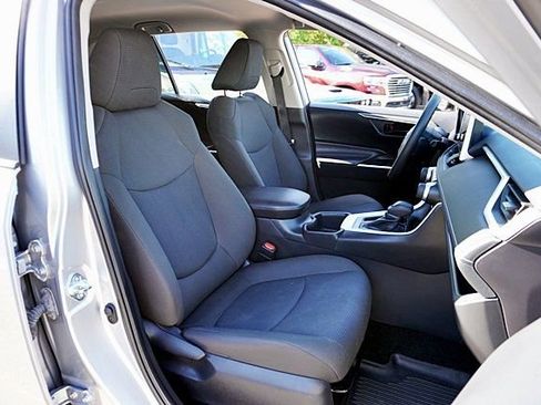 Used 2025 Toyota RAV4 LE image 12