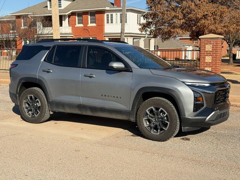 Used 2026 Chevrolet Equinox ACTIV w/ Convenience Package III image 2