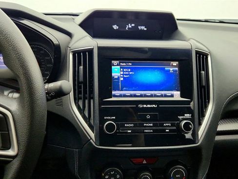 Used 2018 Subaru Crosstrek 2.0i image 17