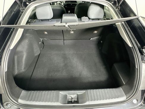 Used 2025 Toyota Prius LE FWD image 28