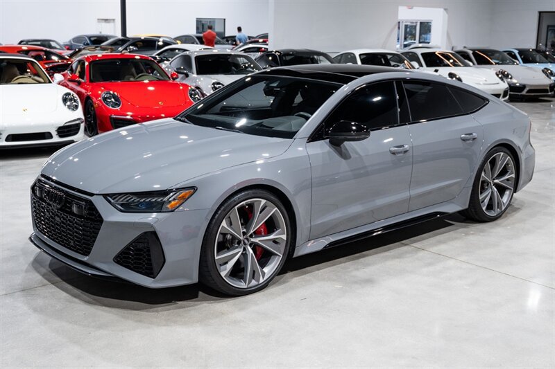 Used 2021 Audi RS 7 Sportback w/ Black Optic Package AWD/4WD image 2