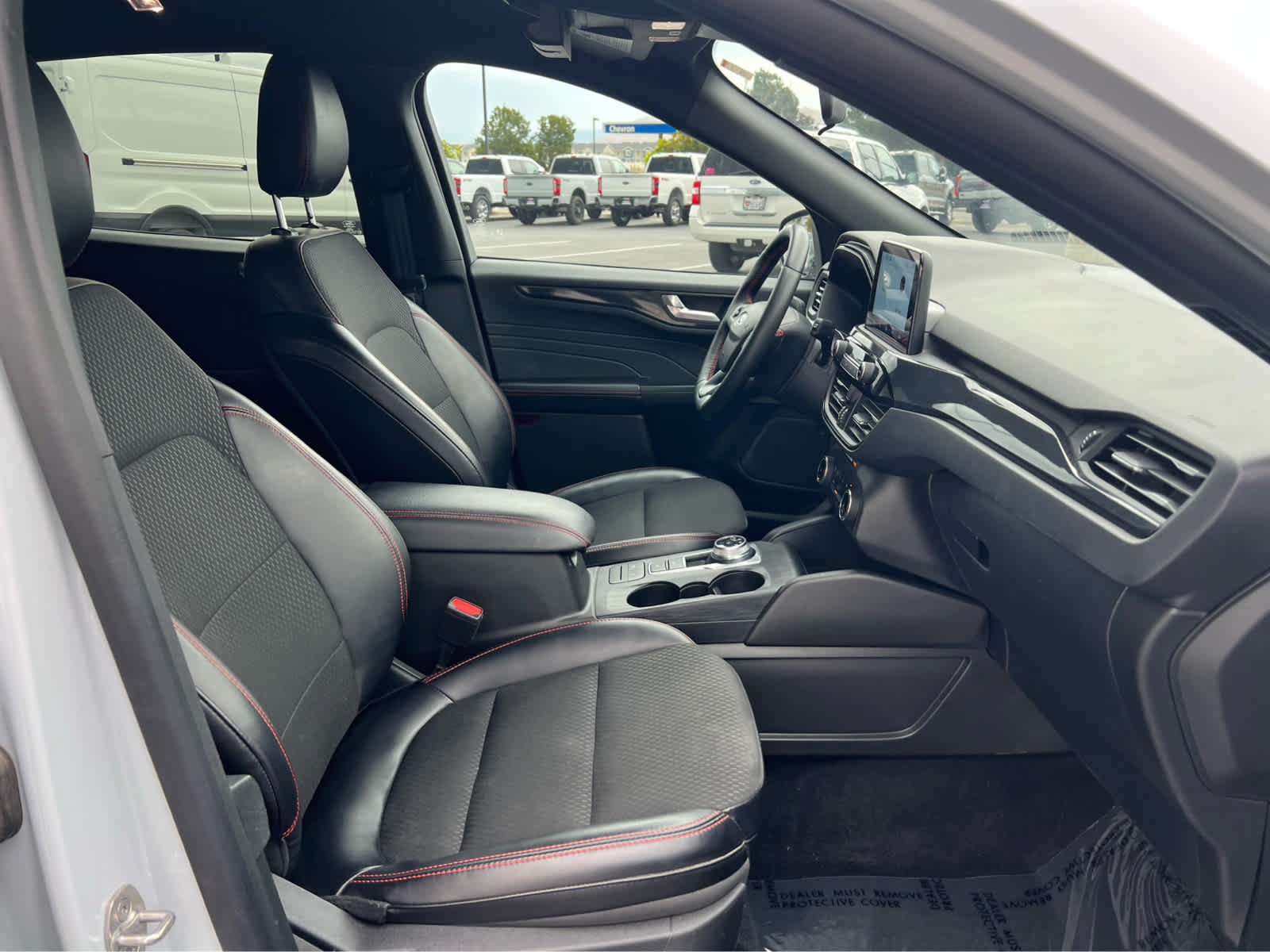 Used 2025 Ford Escape ST-Line Select AWD/4WD image 17
