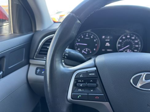 Used 2018 Hyundai Elantra Limited image 22