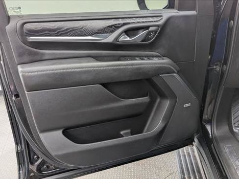 Used 2021 GMC Yukon Denali w/ Denali Premium Package RWD image 13