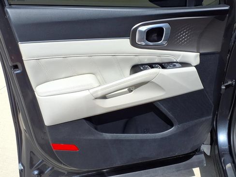 Used 2024 Kia Sorento SX FWD image 14