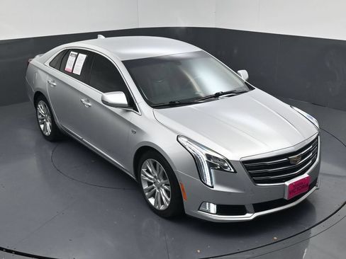 Used 2019 Cadillac XTS Luxury FWD image 14