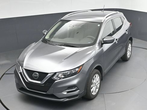 Used 2020 Nissan Rogue Sport SV FWD image 28