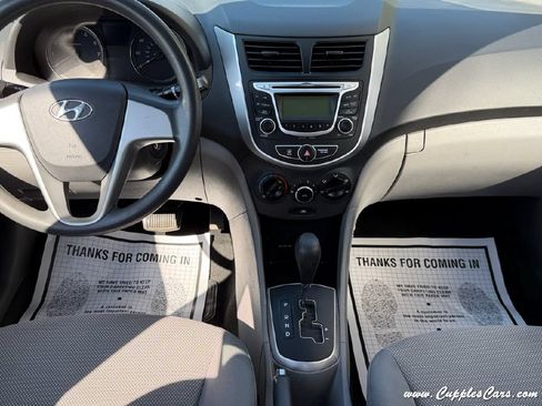 Used 2013 Hyundai Accent GLS FWD image 13