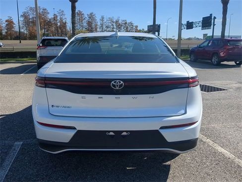 New 2026 Toyota Crown XLE image 5