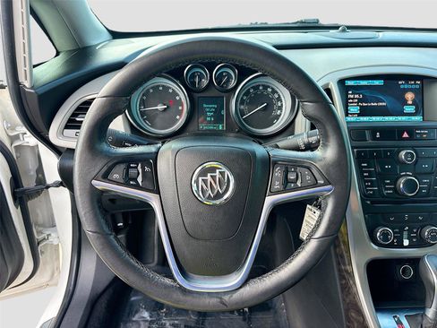 Used 2013 Buick Verano image 12