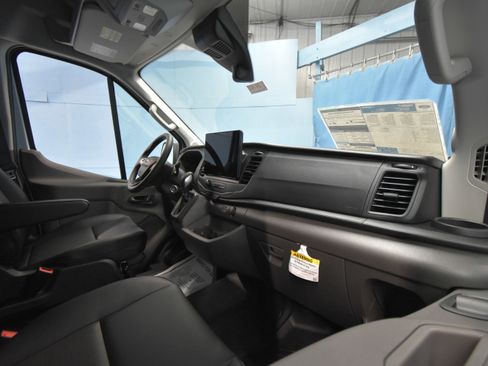 New 2026 Ford Transit 250 148 Medium Roof w/ Load Area Protection Package image 16
