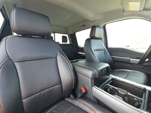 Used 2025 Ford F250 Lariat w/ Chrome Package image 21