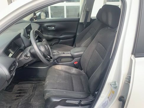 Used 2024 Honda HR-V LX image 4