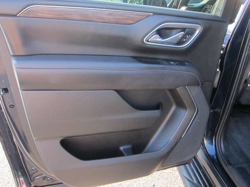 Used 2021 Chevrolet Suburban LS w/ Driver Alert Package AWD/4WD image 14