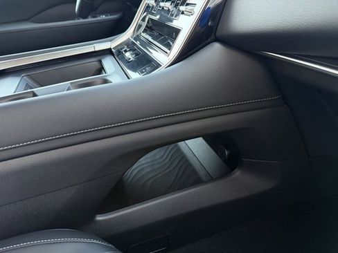 New 2026 Nissan Armada SV image 24