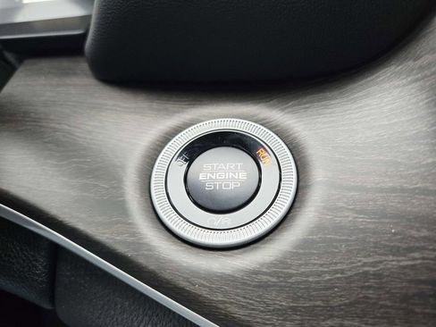 New 2025 Jeep Grand Cherokee L Limited image 29