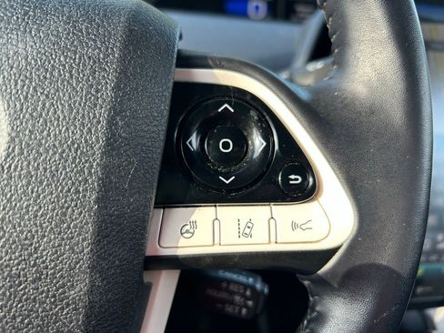 Used 2019 Toyota Prius Prime Advanced FWD image 19