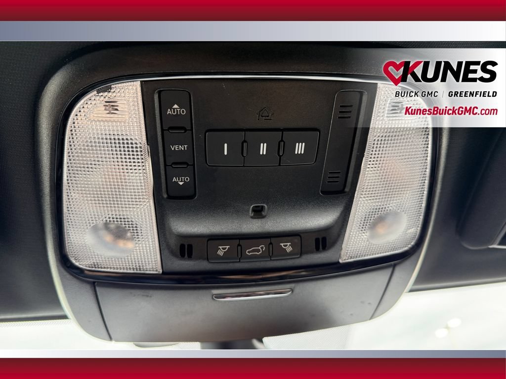 Used 2025 Dodge Durango R/T AWD/4WD image 33