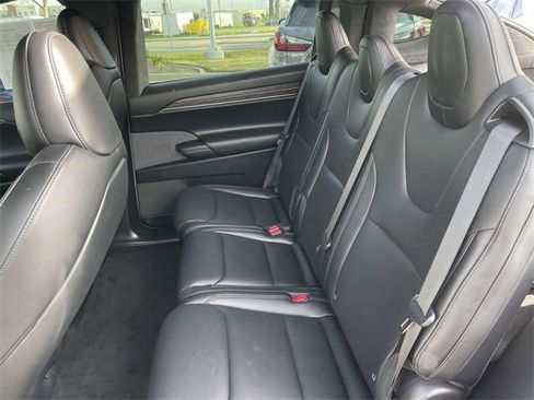 Used 2022 Tesla Model X image 23