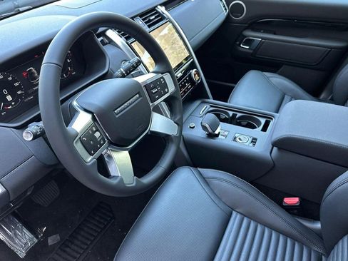 New 2026 Land Rover Discovery S AWD/4WD image 4