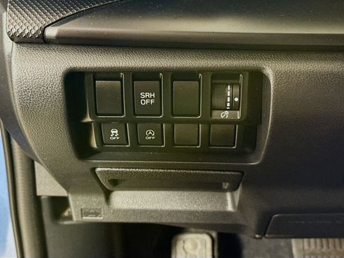 Used 2023 Subaru Forester AWD/4WD image 10