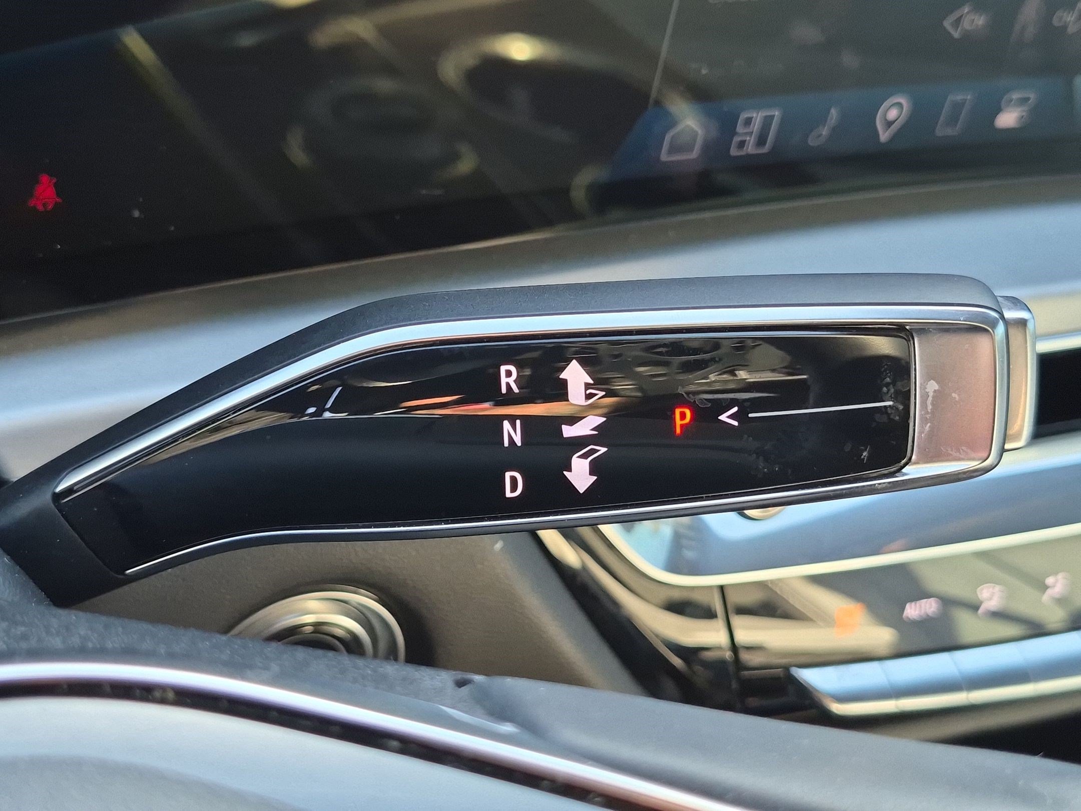 Used 2024 Cadillac Lyriq Luxury RWD image 25