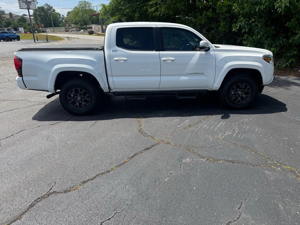 Used 2022 Toyota Tacoma SR5 w/ Technology Package RWD image 10
