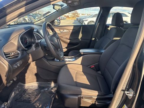 Used 2017 Chevrolet Malibu LS image 13