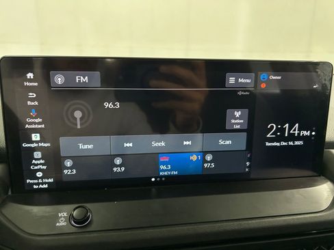 Used 2024 Honda Accord Touring image 11