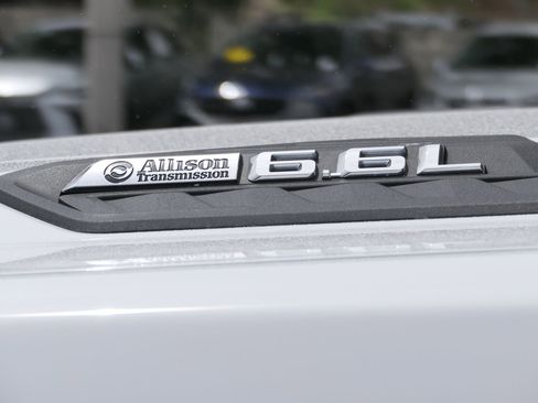 Used 2025 Chevrolet Silverado 2500 LT w/ Convenience Package AWD/4WD image 12