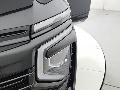 New 2026 Chevrolet Suburban RST w/ Comfort Package AWD/4WD image 41