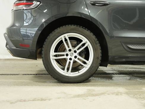 Certified 2022 Porsche Macan image 39