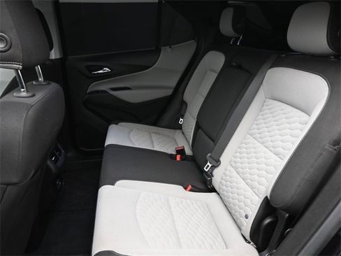 Used 2020 Chevrolet Equinox LS w/ LS Convenience Package image 10