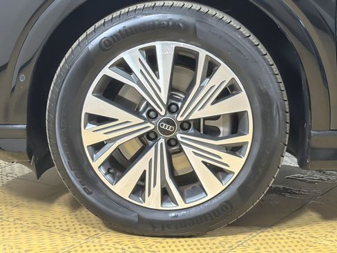 Certified 2023 Audi Q4 e-tron Premium Plus w/ Premium Plus RWD image 26