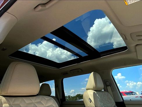 New 2025 Nissan Armada Platinum Reserve w/ Convenience Package image 16