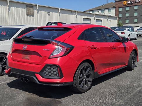 Used 2018 Honda Civic Sport image 6