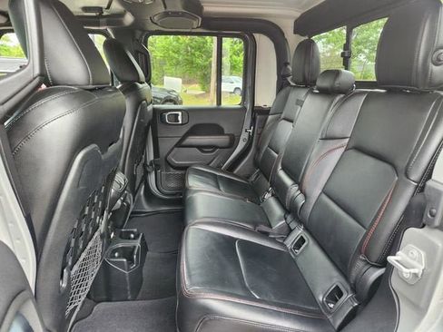 Used 2021 Jeep Gladiator Rubicon AWD/4WD image 13