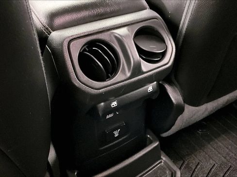 Used 2021 Jeep Wrangler Unlimited Sahara w/ Cold Weather Group AWD/4WD image 9